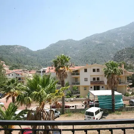 Barbaros Apartahotel 3*