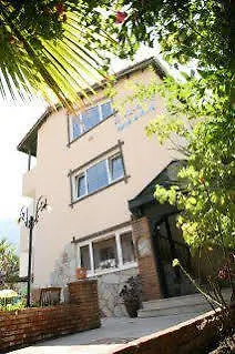Barbaros Apart Otel Turunç