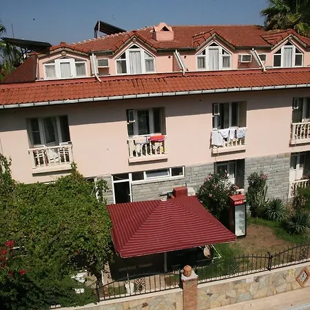 Barbaros Apart Otel Turunç