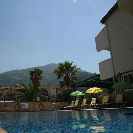 Barbaros Apart Otel Turunç