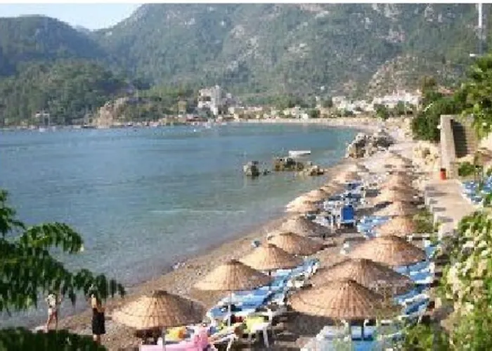 Barbaros Aparthotel 3*